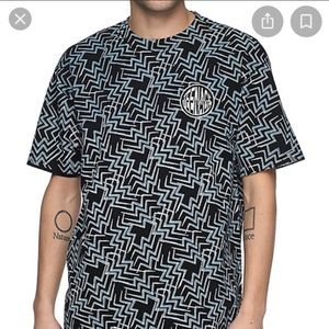 Black and White Geometric Pattern Men's Shirt